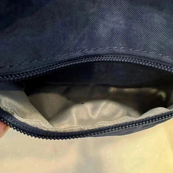 Aotian back back adjustable padded straps zip compartments back & front - Picture 12 of 12